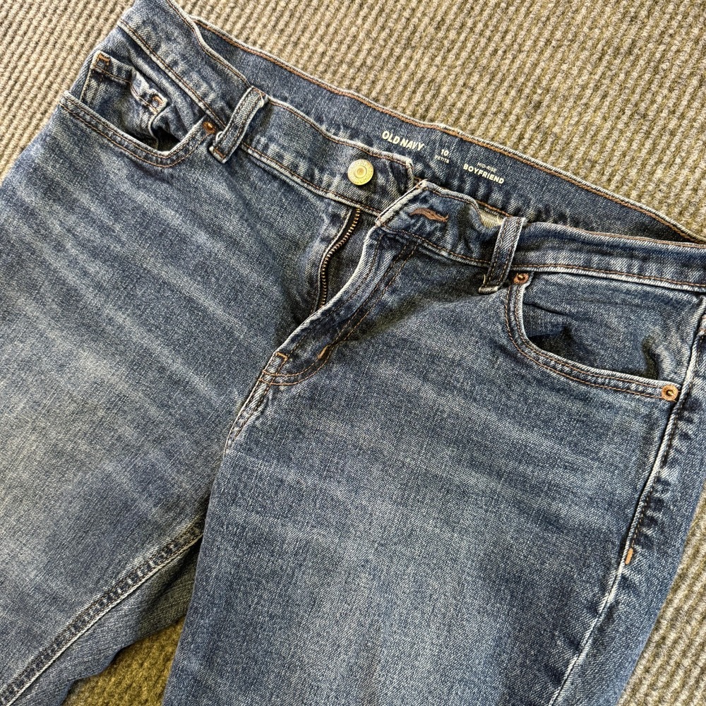 Old Navy Boyfriend Jeans Womens 10 Petite Blue Mid Rise Cropped Raw Hem